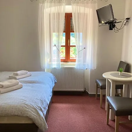 Moravia - Free Parking In The Center Pensionat