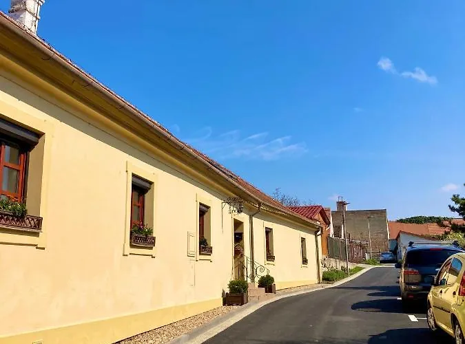 Moravia - Free Parking In The Center Гостевой дом
