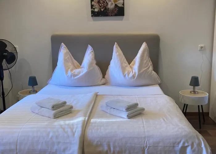 Moravia - Free Parking In The Center 4* Микулов