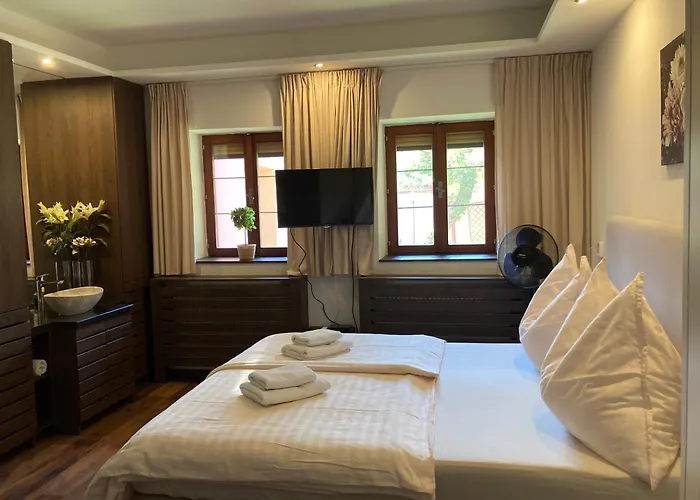 Гостевой дом Moravia - Free Parking In The Center 4*